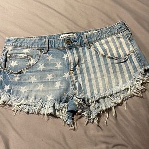Bullhead shorts